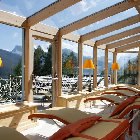 Albion Mountain Dolomites Hotel 4*