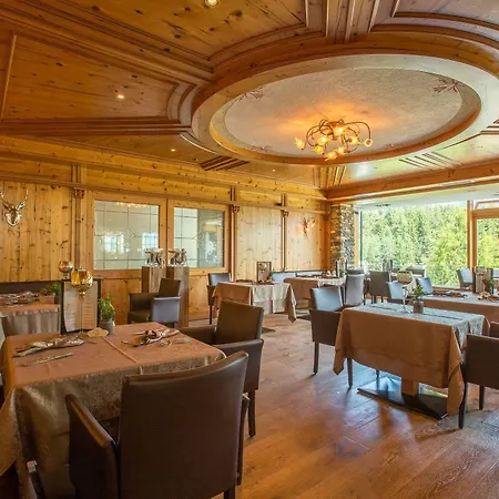 Albion Mountain Dolomites Hotel