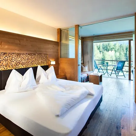 Albion Mountain Dolomites 4*